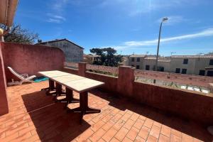 Spacious apartment with lovely terrace