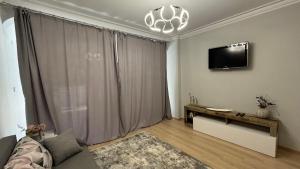 Garden view top center apart