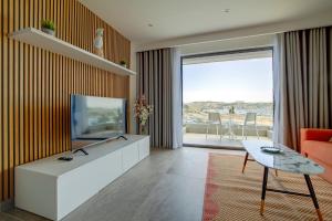 Stunning Apartment with Valletta and Harbour Views