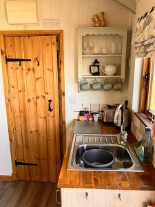 Archie the shepherd’s hut