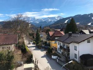 Dachgeschoss Wohnung mit Traum Bergblick