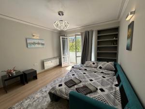 Garden view top center apart