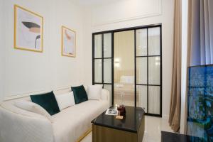 BB Signature Collection