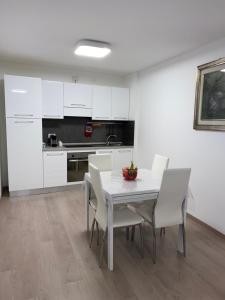 appartamento delizioso, a metà tra lago e montagna