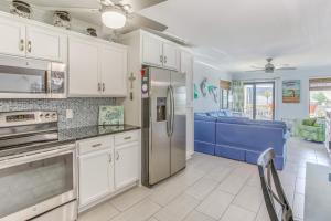 Steps to Sea! Snowbird Gem with Pool in Myrtle Beach