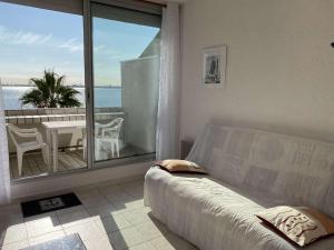 Appartement T2 Bis avec Terrasse, Clim, WiFi - 2 Étoiles - FR-1-553-155