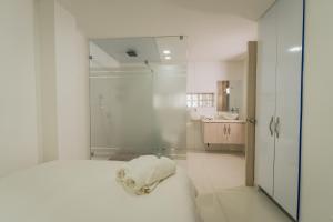 Exclusivo Apartaloft en Pinares 8