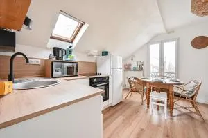 Le Splendide - Paris - Métro - 4 personnes - Les Lilas