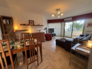 Charmant T2 avec terrasse, climatisé, centre-ville Antibes, proche mer et commerces - FR-1-252-177