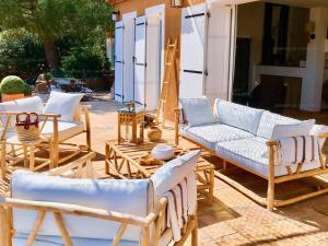 Villas Villa avec piscine, jacuzzi et vue mer a Cavalaire - FR-1-100-265 : photos des chambres