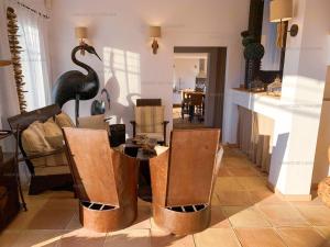 Villas Villa avec piscine, jacuzzi et vue mer a Cavalaire - FR-1-100-265 : photos des chambres