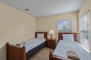 Family Ready in Gated Community Near Attractions villa