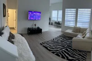 Maple Ridge vacation suite1100sf - Pitt Meadows