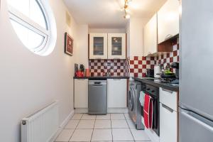 Holywell Rise Swords