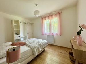 Maisons de vacances Caporizon -Villa Pommier-6 personnes-Terrasse-Jardin : photos des chambres