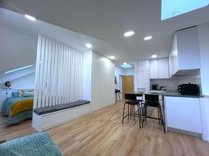 Marina Modern Suite