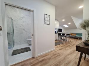 Marina Modern Suite