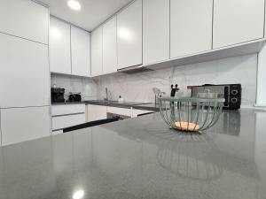 Marina Modern Suite