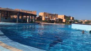 فيلا توين هاوس مميزة في قرية رويال بيتش رأس الحكمة villa twin house Royal Beach Ras El Hekma