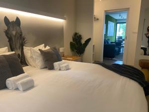 LUZZ me - Casa de Angra