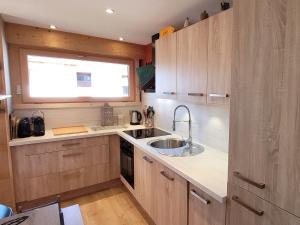 Appartement T3 rénové au centre - Parking, Wifi, Confort moderne - FR-1-598-30