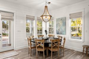 Katmanblu - Over 45 Five Star Reviews! Custom-Built! Easy Beach & Pool Access!