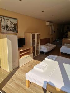 Apartments with parking spaces Pag - 22601