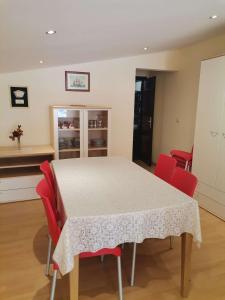 Apartments with parking spaces Pag - 22601