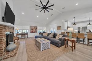 New Seagrove Beach Construction, Easy Beach Access, Professionally Decorated - Amazing Privacy!