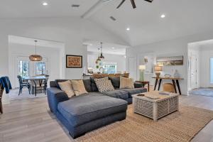 New Seagrove Beach Construction, Easy Beach Access, Professionally Decorated - Amazing Privacy!