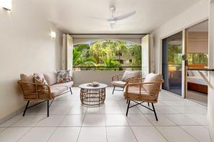 Coastal Bliss - Cairns 9 Pools BBQ & Gym