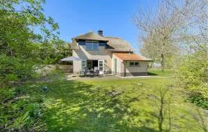 3 Bedroom Beautiful Home In Makkum - Makkum