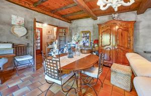 Lovely Home In Saint-Privat-Des-Vieux