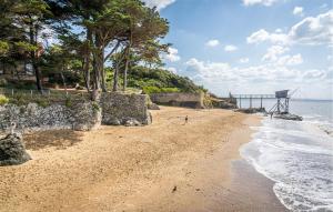 Lovely Home In La Bernerie-En-Retz