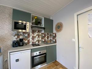 Appartement rénové 1er étage, proche plage et commerces, La Tranche sur Mer - FR-1-22-334