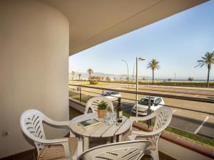 Apartamento en Empuriabrava: Frente al Mar, Piscinas, Parking y Vistas a la Bahía - HISP-288-39