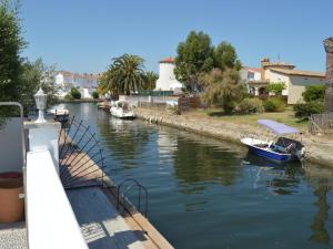 Casa con Piscina, Amarre y Aire Acondicionado para 8 Personas en Zona Tranquila de Empuriabrava - HISP-288-36
