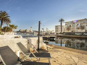 Casa de pescador con amarre de 4 m - HISP-288-59