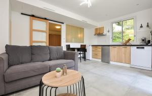 Appartements Beautiful Apartment In Biot With Wifi : photos des chambres