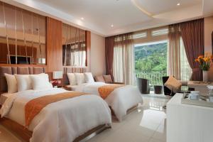 Junior Suite Twin Bed