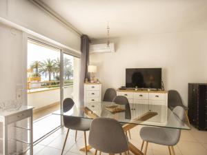 Apartamento cerca de la playa con piscina y terraza - HISP-288-57