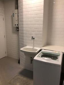 Apartamento no coração de Copacabana - Localização privilegiada - 50 metros da praia