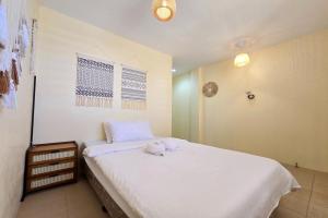 Surfers Point Deck Annex