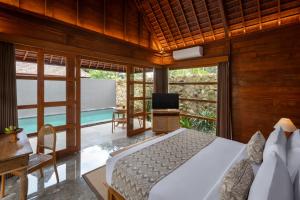 Unagi Wooden Villas by Emana