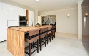 Maisons de vacances Lovely Home In Aubais With Wifi : photos des chambres