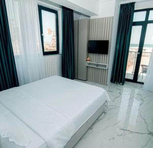 RM.Riviera1