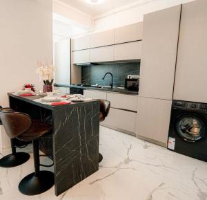 RM.Riviera1
