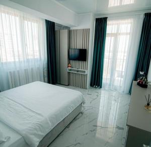 RM.Riviera1