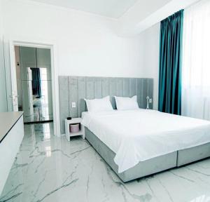 RM.Riviera1