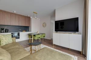 Scala 60F City Center Premium Apartments with Parking by Lion Apartments